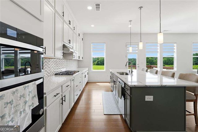 5043 Baywood Lane, Woodstock, GA 30188