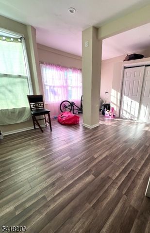 546 S Broad St, Elizabeth City, NJ 07202