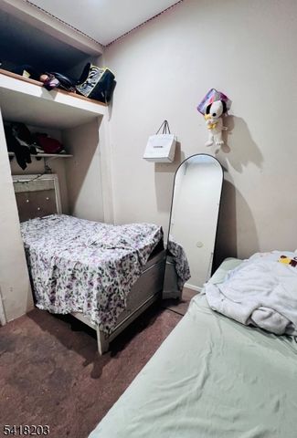 546 S Broad St, Elizabeth City, NJ 07202