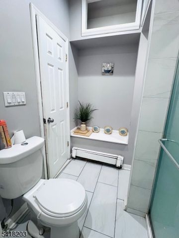 546 S Broad St, Elizabeth City, NJ 07202