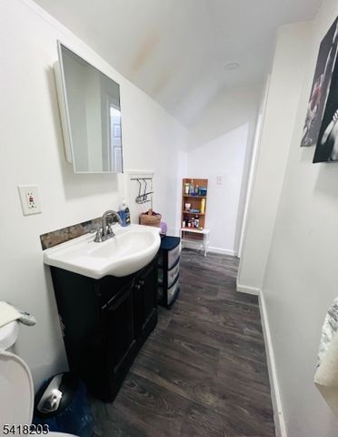 546 S Broad St, Elizabeth City, NJ 07202