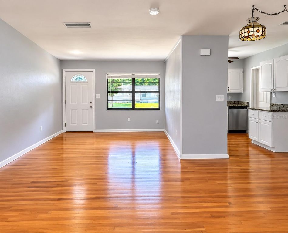 Image 3 of property listing at 3509 ARCH STREET, Orlando, FL 32808