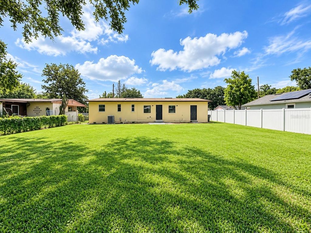 Image 22 of property listing at 3509 ARCH STREET, Orlando, FL 32808