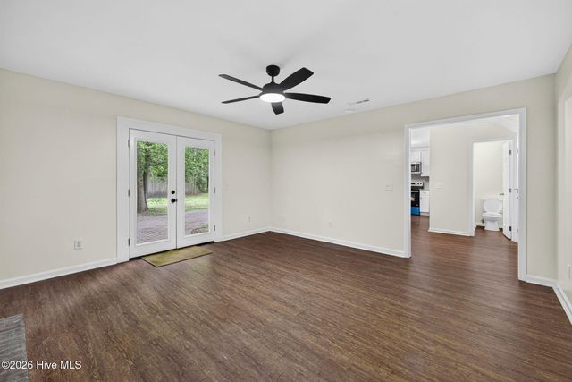 717 Benchmark Court, Wilmington, NC 28409