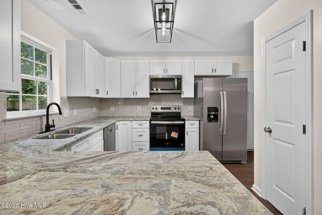 717 Benchmark Court, Wilmington, NC 28409