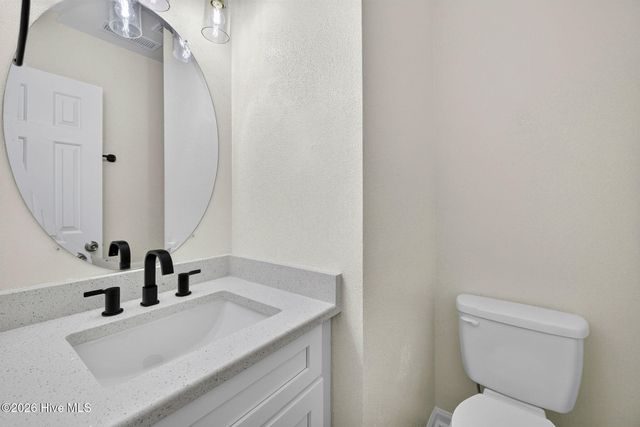 717 Benchmark Court, Wilmington, NC 28409
