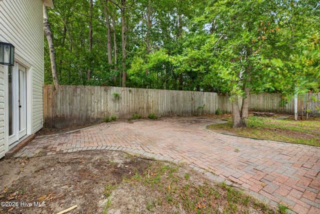 717 Benchmark Court, Wilmington, NC 28409