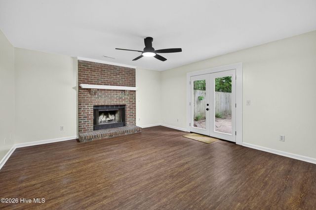 717 Benchmark Court, Wilmington, NC 28409