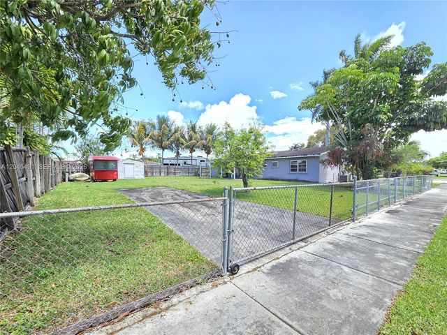 12061 SW 119th Street, Miami, FL 33186