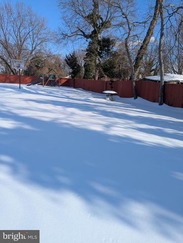 4803 VALLEY ST, Alexandria, VA 22312