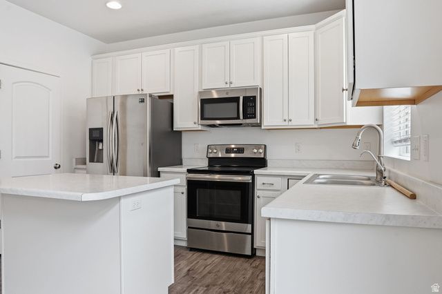 3027 S RED PINE DR, Saratoga Springs, UT 84045