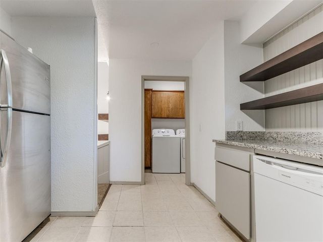 1404 Mary Lee Lane, Edmond, OK 73034