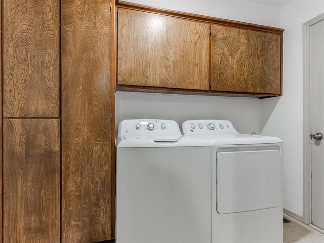 1404 Mary Lee Lane, Edmond, OK 73034