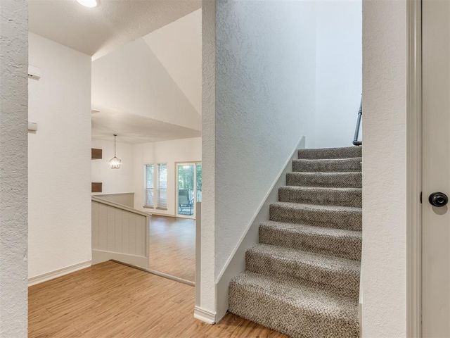 1404 Mary Lee Lane, Edmond, OK 73034