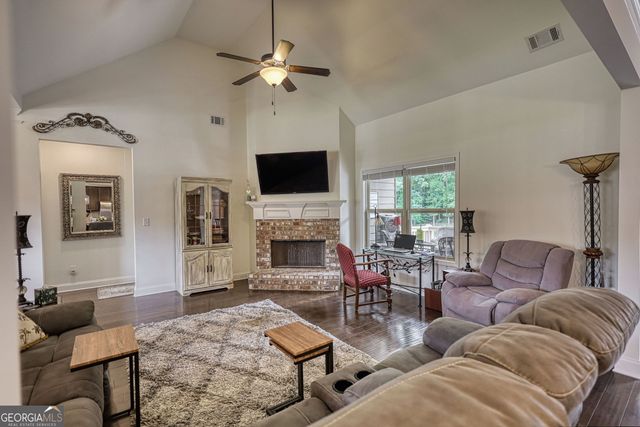 913 Ashland Falls Drive, Monroe, GA 30656
