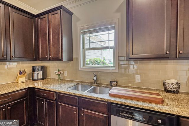 913 Ashland Falls Drive, Monroe, GA 30656