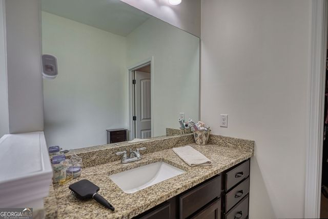 913 Ashland Falls Drive, Monroe, GA 30656