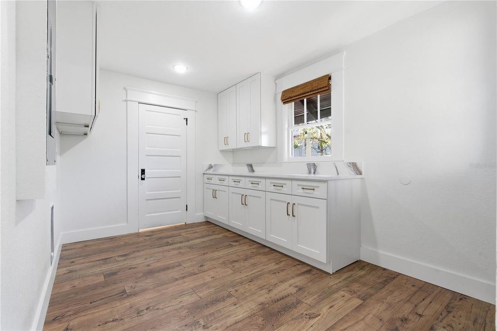 Image 16 of property listing at 5508 N BRANCH AVENUE, Tampa, FL 33604