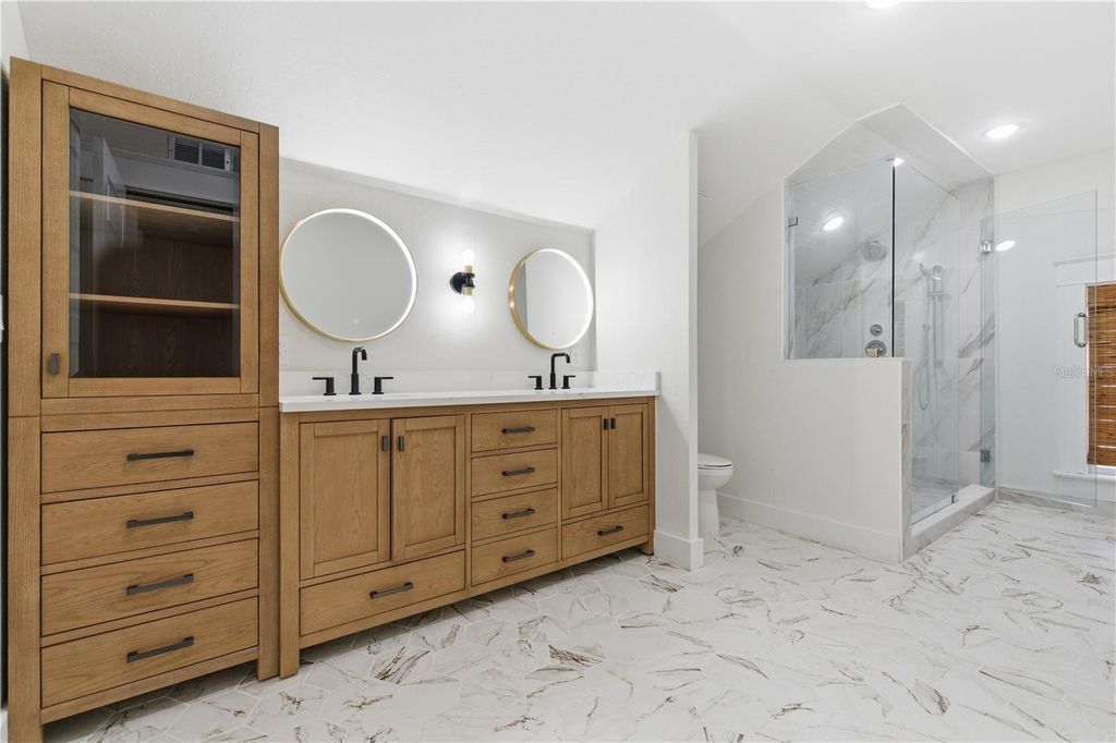 Image 20 of property listing at 5508 N BRANCH AVENUE, Tampa, FL 33604