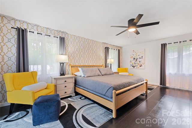 225 Valley View Terrace, Waynesville, NC 28786