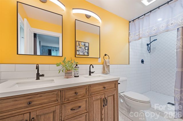 225 Valley View Terrace, Waynesville, NC 28786