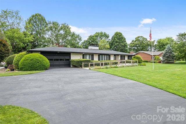 225 Valley View Terrace, Waynesville, NC 28786