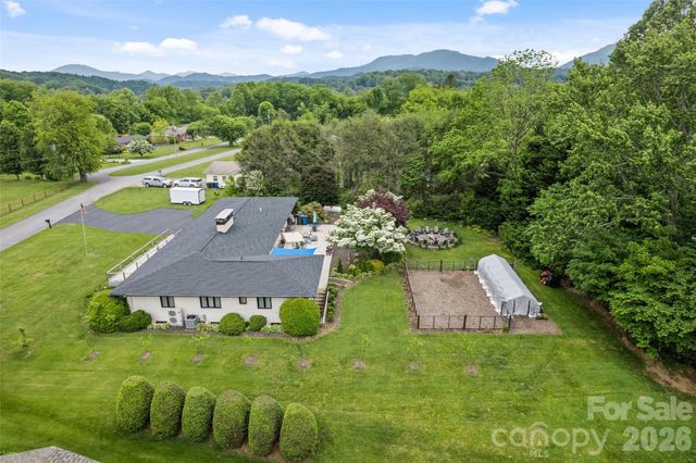 225 Valley View Terrace, Waynesville, NC 28786