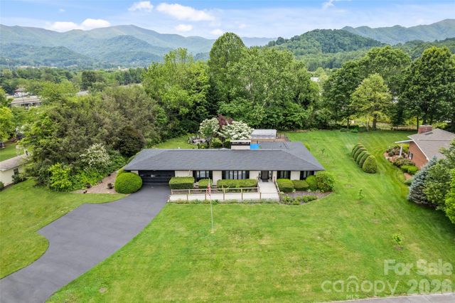 225 Valley View Terrace, Waynesville, NC 28786