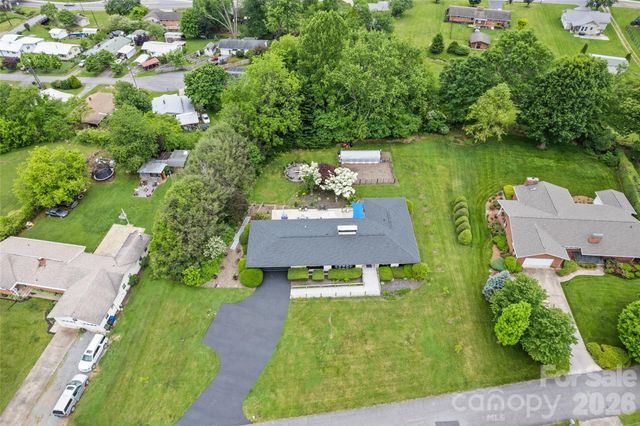 225 Valley View Terrace, Waynesville, NC 28786