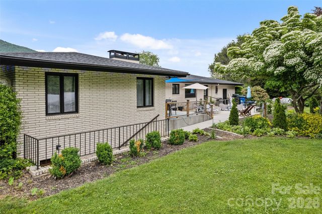 225 Valley View Terrace, Waynesville, NC 28786