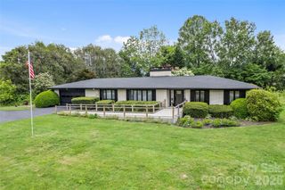 225 Valley View Terrace, Waynesville, NC 28786