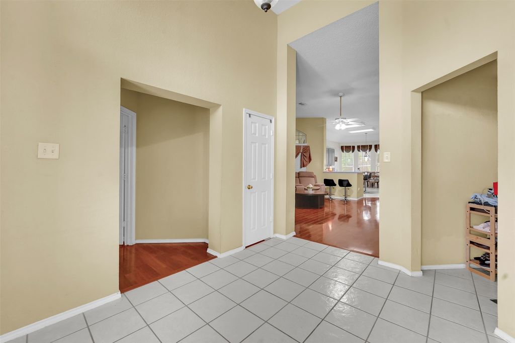 6900 Field Lark Drive, Arlington, TX 76002 — photo 5