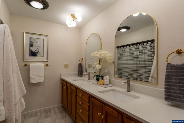 2715 NW Glenwood Pl, Corvallis, OR 97330