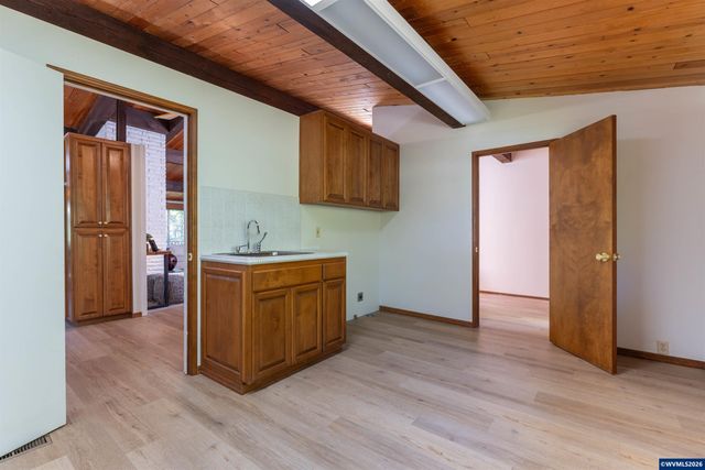 2715 NW Glenwood Pl, Corvallis, OR 97330