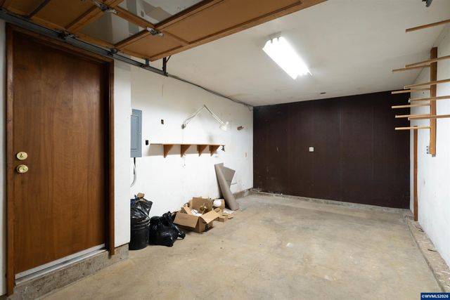 2715 NW Glenwood Pl, Corvallis, OR 97330