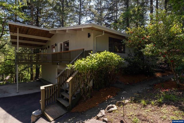 2715 NW Glenwood Pl, Corvallis, OR 97330