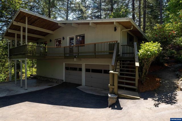 2715 NW Glenwood Pl, Corvallis, OR 97330