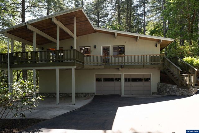 2715 NW Glenwood Pl, Corvallis, OR 97330