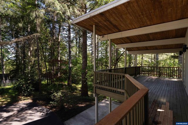2715 NW Glenwood Pl, Corvallis, OR 97330