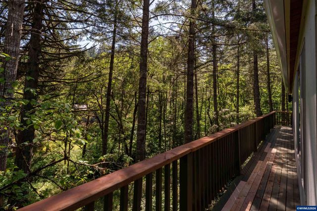 2715 NW Glenwood Pl, Corvallis, OR 97330