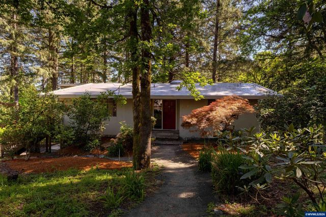 2715 NW Glenwood Pl, Corvallis, OR 97330