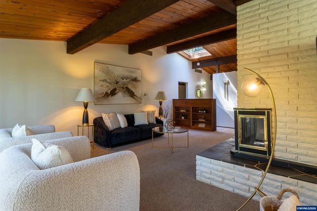 2715 NW Glenwood Pl, Corvallis, OR 97330