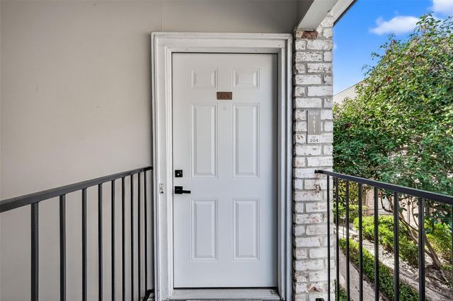 1811 Stoney Brook Drive 91, Houston, TX 77063