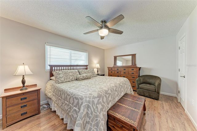 5992 CORAL WAY, Bradenton, FL 34207