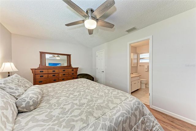 5992 CORAL WAY, Bradenton, FL 34207