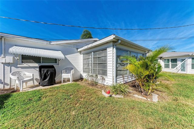 5992 CORAL WAY, Bradenton, FL 34207