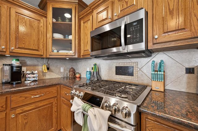 3802 Crestwood Circle, Needville, TX 77461