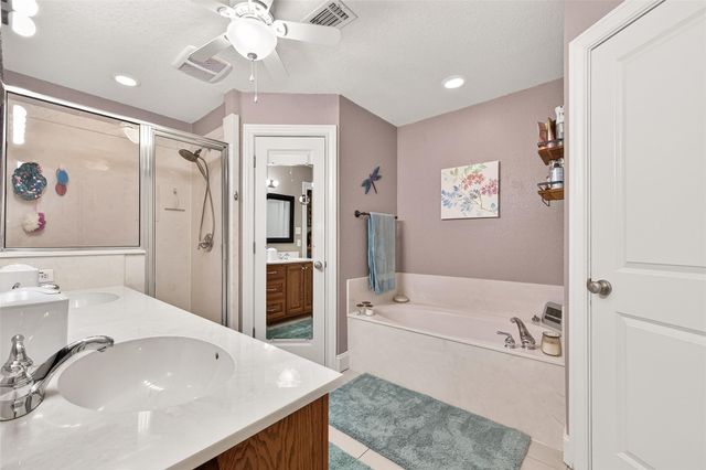 3802 Crestwood Circle, Needville, TX 77461
