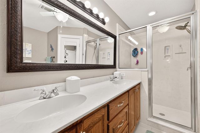 3802 Crestwood Circle, Needville, TX 77461