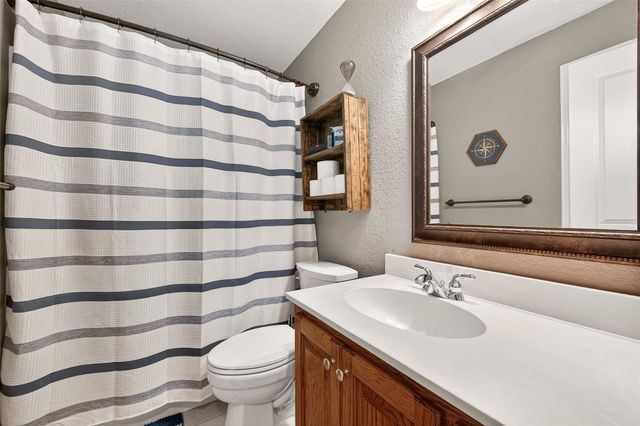 3802 Crestwood Circle, Needville, TX 77461